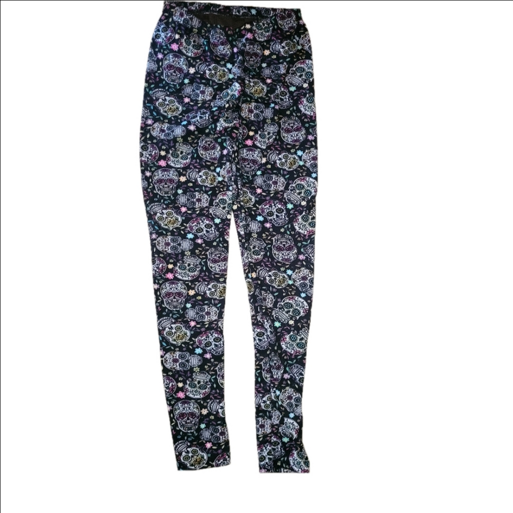 COZY Black Skull Print Leggings